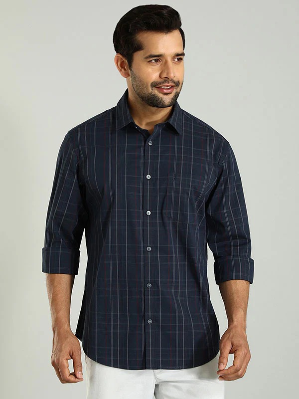 Indian Terrain Men's Regular Fit Full Sleeve Checkered Navy Shirt